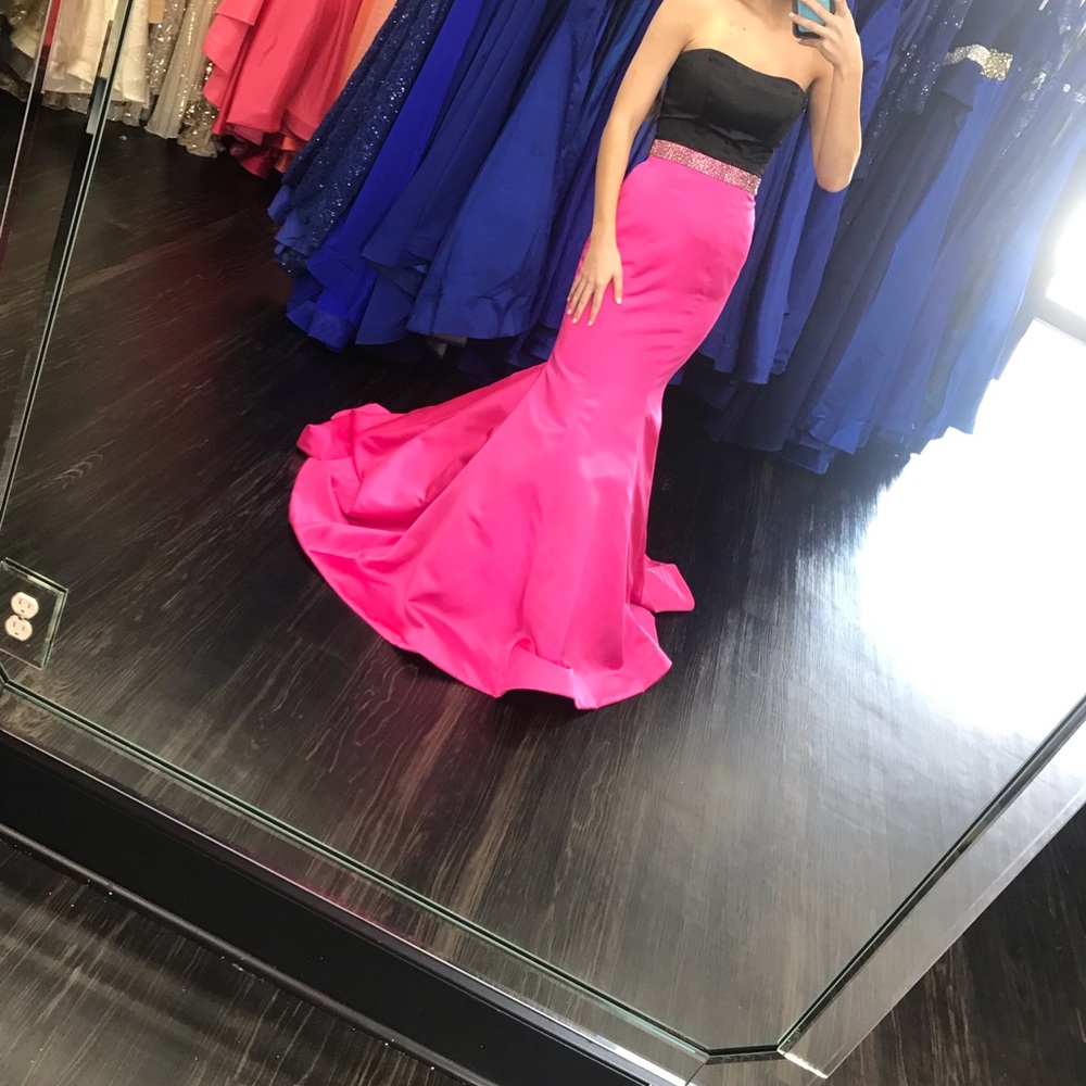 Sherri Hill prom dress!!